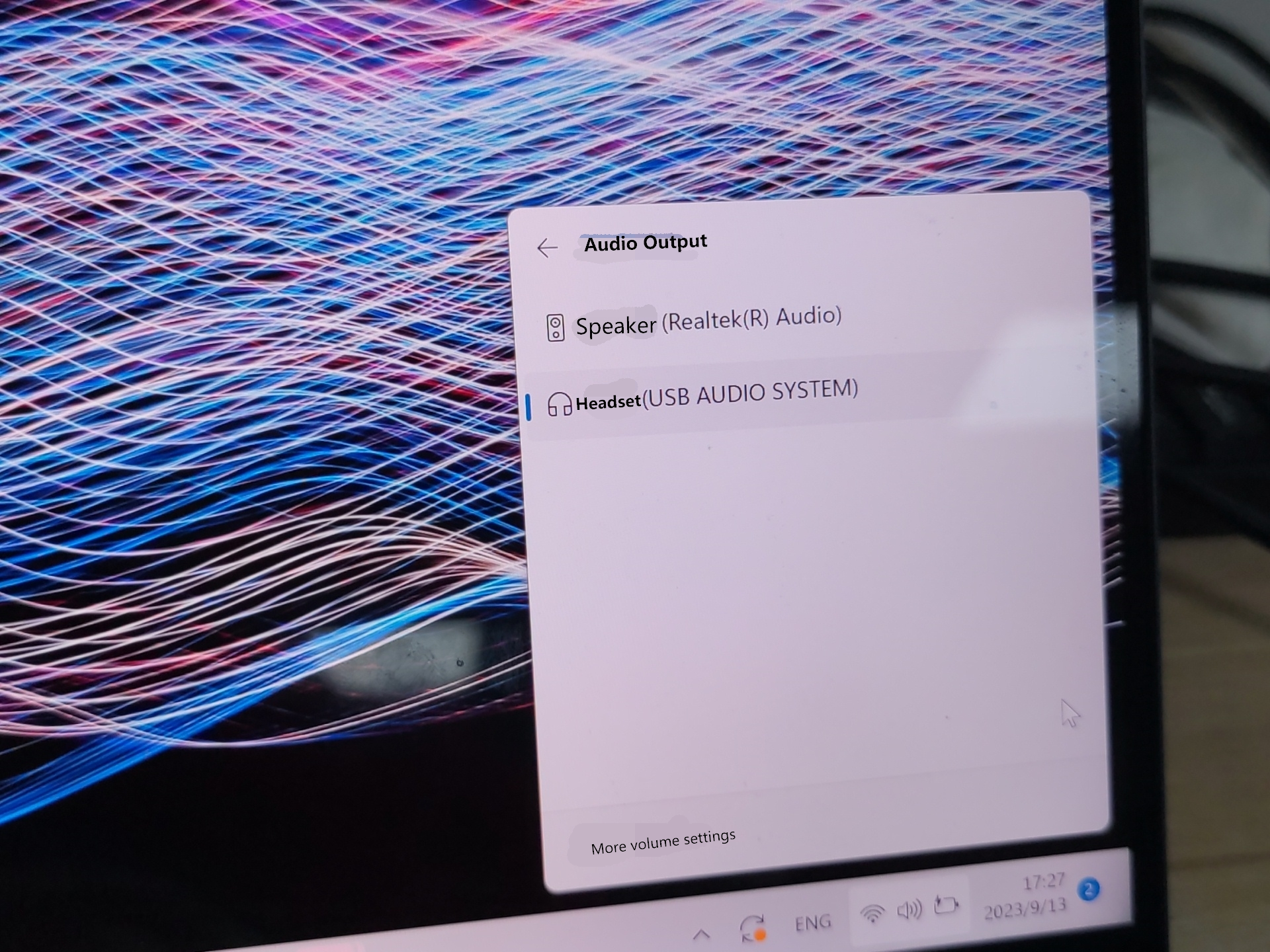 When I plug a 3.5mm headset into the Displaylink Docking Station when using Windows, the headset cannot output sound. How to solve it?