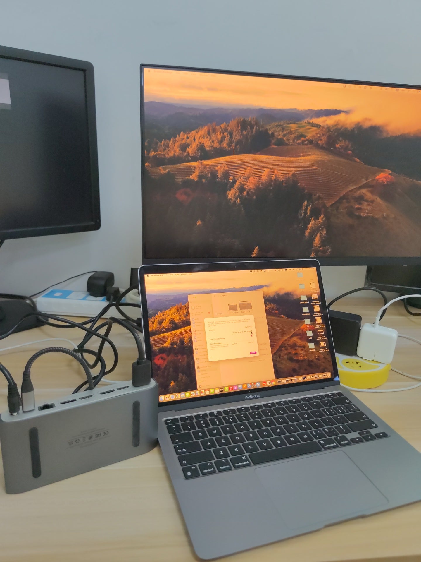 When I use the Minisopuru 15 in 1 DisplayLink Docking Station (model MD6950D), how do I make the external screen to warm color (adjusted to Night Shift) on MacOS?